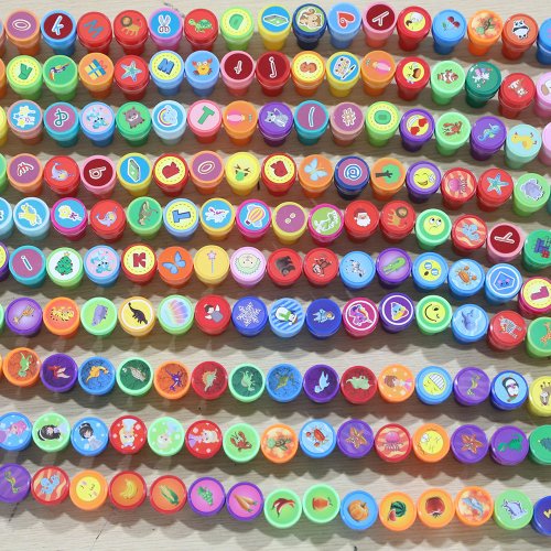 Bild von 10 Stück verschiedene Kinder-Briefmarken mit Smiley-Gesichtern – Selbstklebende Tintenstempel für kreative Bastelprojekte, Scrapbooking, Fotoalbum-Dekoration und DIY-Malerei
