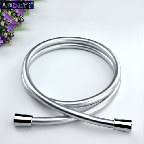 Imagen de Manguera de Ducha Flexible Antienrollamiento de Alta Presión en PVC, Color Plateado y Negro, Conectores Gi 2 Universales para Cabezal de Mano de Baño