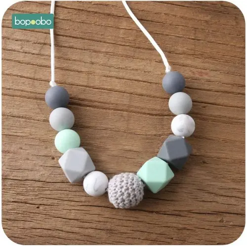 Collier gris