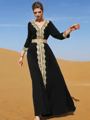 Image de Robe de Soirée Longue en Dentelle - Abaya Élégante pour Femme