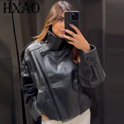 Image de Veste Bomber Faux Cuir Noir Femme - Tendance & Surdimensionnée