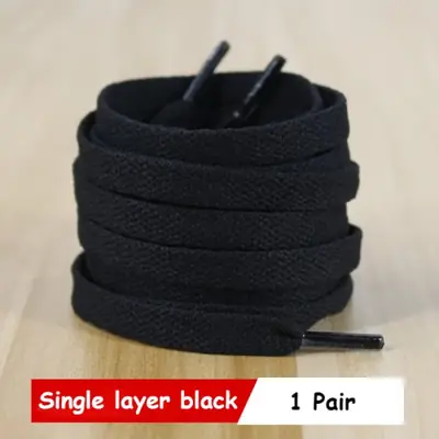 Image de Lacets Blancs et Noirs Classiques - Paire de Lacets Plats pour Baskets