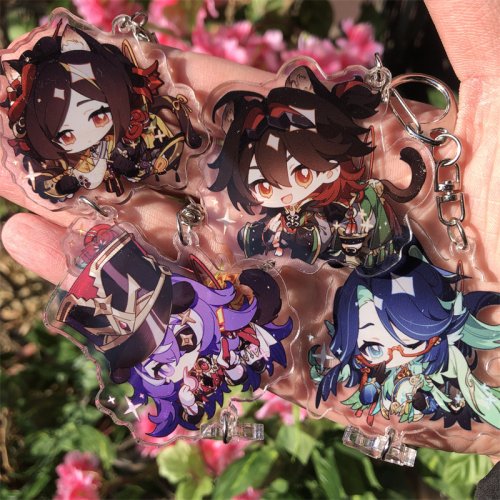 Zdjęcie Odznaka z brelokiem Xianyun i Chiori z Genshin Impact – oficjalny akcesorium cosplay dla fanów anime i gier
