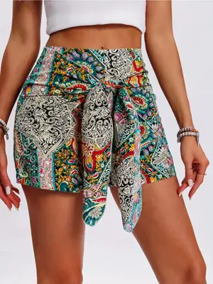 Image de Shorts Femme Boho Imprimé Fleuri Taille Haute 2025