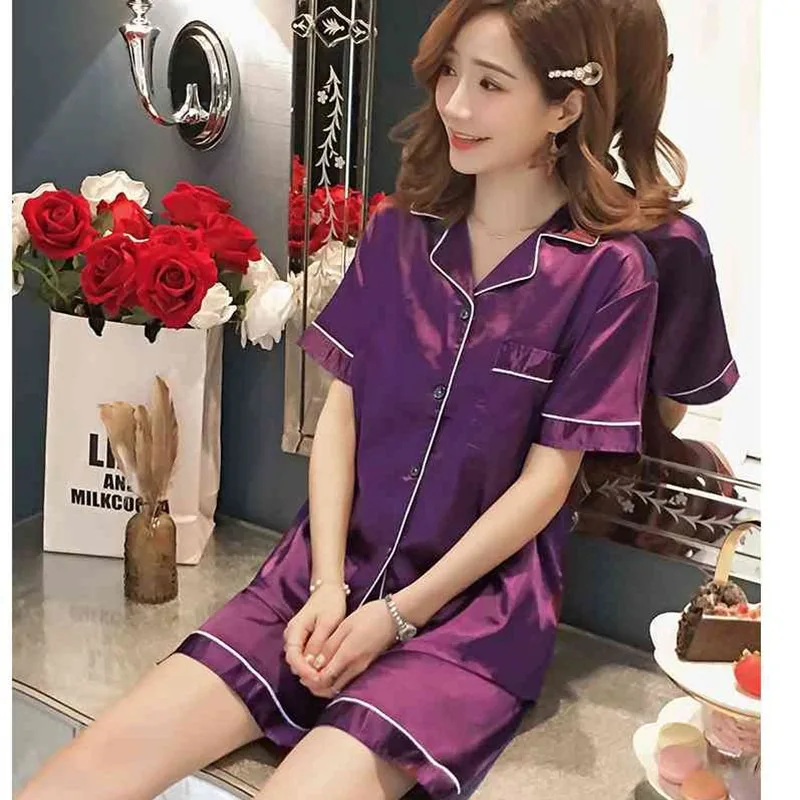 Image de Pyjama Soie Femme - Élégant & Confortable