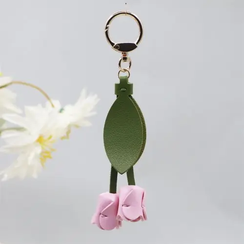 Image de Pendentif de Sac Tulipe en Cuir - Accessoire Mignon et Tendance