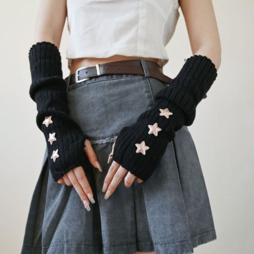 Afbeelding van Gebreide Vingerloze Armwarmers - Gotische Stijl voor Vrouwen