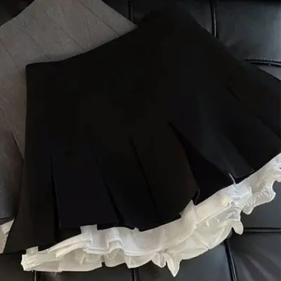 Image de Jupe Mini Noire à Volants - Style Kawaii Coréen