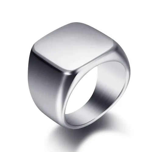 Plata cuadrado en blanco