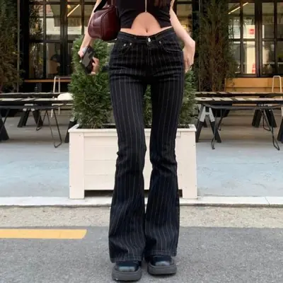 Image de Jeans Évasés Vintage à Rayures - Taille Basse & Amincissant