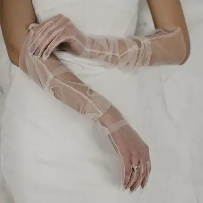Image de Gants de Mariée Perles Longs Élégants