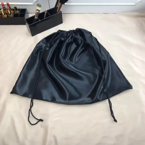 Negro 42x33cm