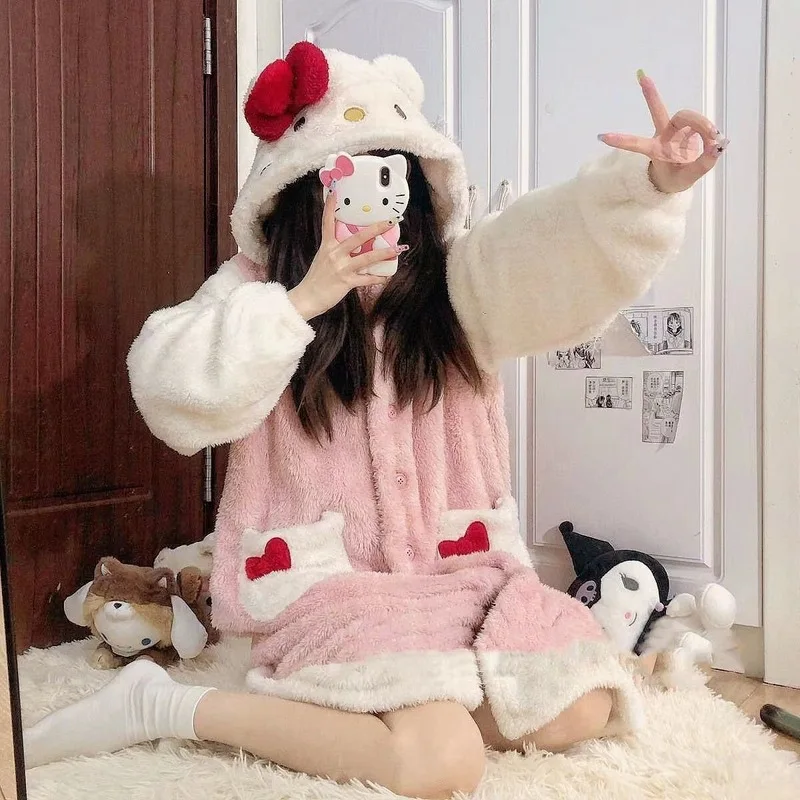 Immagine di Sanrio Cute Hello Kitty Pigiama da donna Cartoon Autunno Inverno Velluto corallo Gonna da notte Raga...