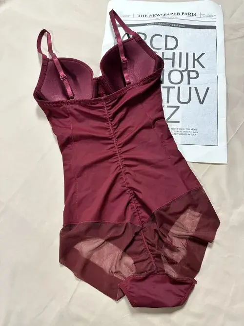 Image de Body Shapewear Sans Couture - Contrôle du Ventre & Silhouette Parfaite