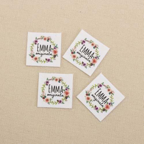 Afbeelding van Aangepaste Katoenen Etiketten 25x25mm met Vierkante Hoeken – Opstrijkbaar & Naaibaar voor Mode, Huishoudtextiel en DIY Ambachten