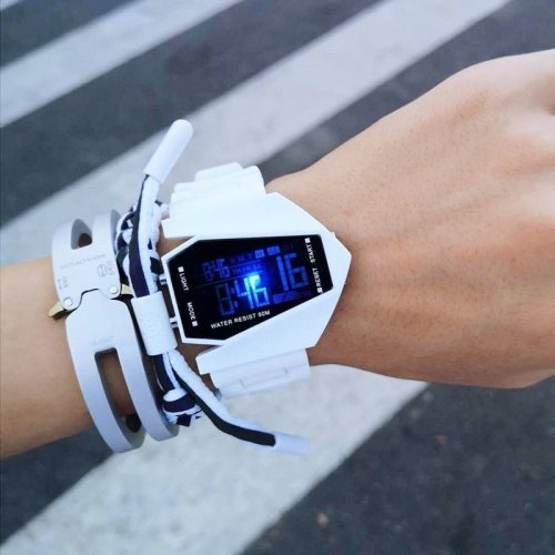 Image de Montre Sportive Numérique Lumineuse pour Enfants et Adolescents