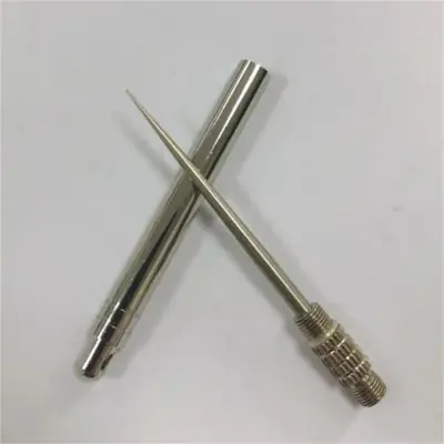 Image de Clé Multifonctionnelle Titane - Outil de Camping & Bijou Pratique