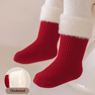 Image de Chaussettes de Noël pour Bébé - Velours Rouge Doux