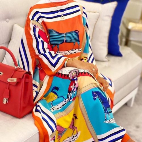 Zdjęcie Elegancka Sukienka Kaftan Maxi – Idealna na Lato i Plażę