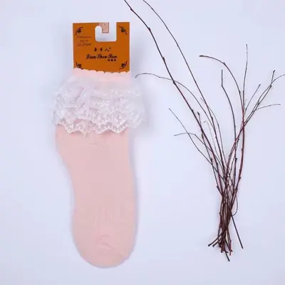 Image de Chaussettes Lolita Dentelle Blanches à Volants