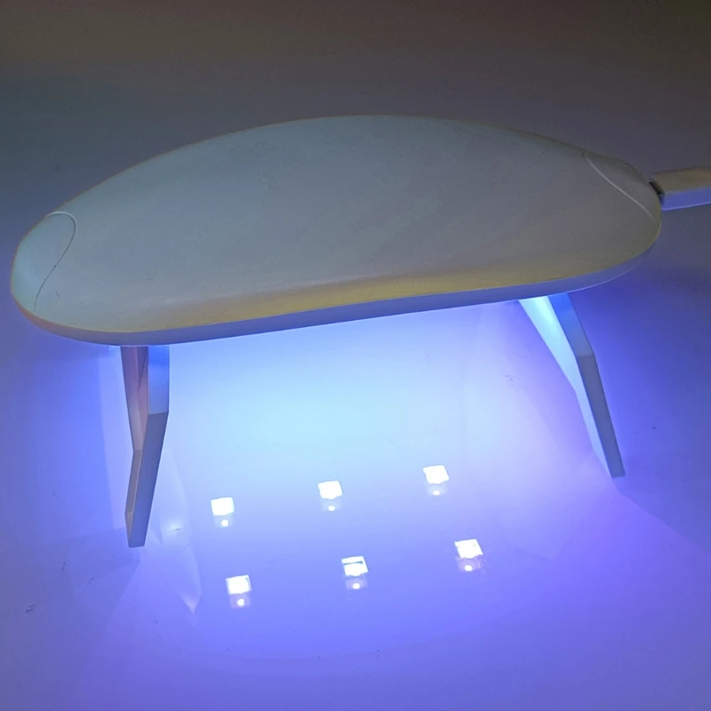 Immagine di Lampada UV LED per Polimerizzazione della Resina Epossidica con Timer e Ricarica USB – Strumento Professionale per Creazioni Artigianali e Gioielli