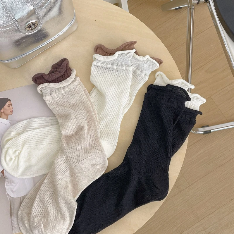 Image of Soft Double Ribbed Mid-Calf Socks for Women with Candy-Colored Matching Sets in Morandi Fashion Style