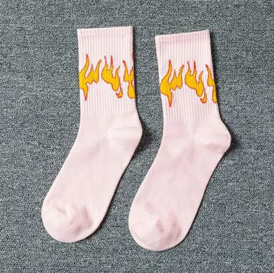 Image de Chaussettes Longues Harajuku Noires - Style Hip Hop & Skateboard