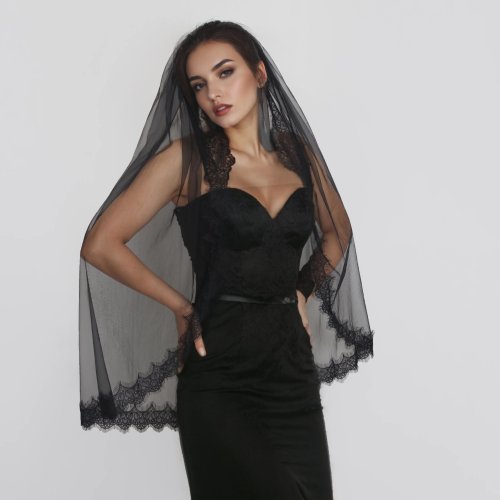 Immagine di Velo da sposa nero gotico con pizzo ciglia Halloween morbido velo da sposa a 1 livello velo da vedova funebre velo nero con pettine G154