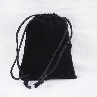 Image de Pochettes Velours Colorées pour Bijoux - Lot de 10