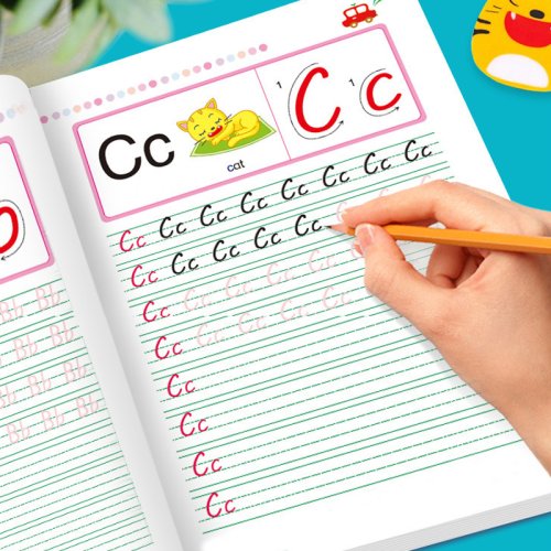 Immagine di Quaderno di Esercizi per Tracciare l'Alfabeto – 32 Pagine per Bambini, Libro Educativo per Apprendere la Calligrafia e i Numeri