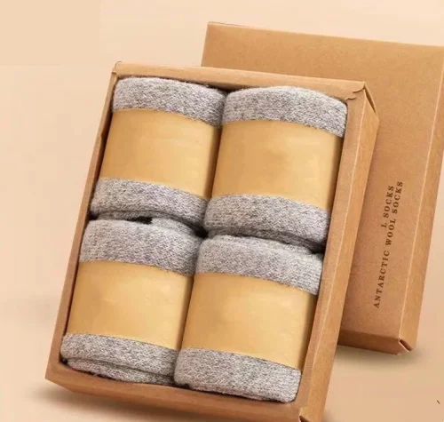 Bild von Extrem Warme Winter-Socken aus Merinowolle – 4 Paar für Herren & Damen