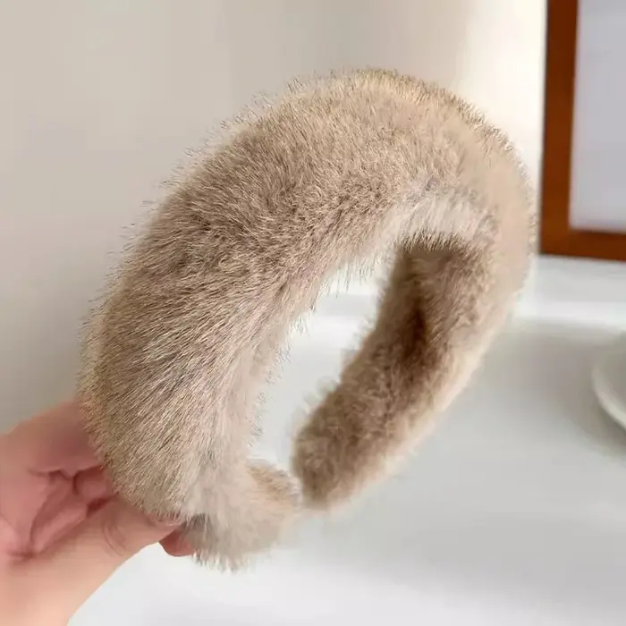 Image de Bandeaux en Peluche Douce - Coiffure Hiver pour Femmes et Filles