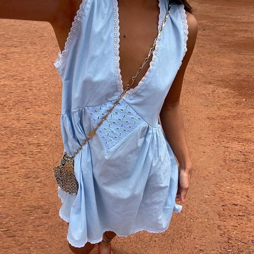 Imagen de Minivestido con cuello en V y ribete de encaje para mujer Y2k de los años 90, vestido acampanado fluido de verano estético vintage para salir, vestido bohemio coqueta de una línea
