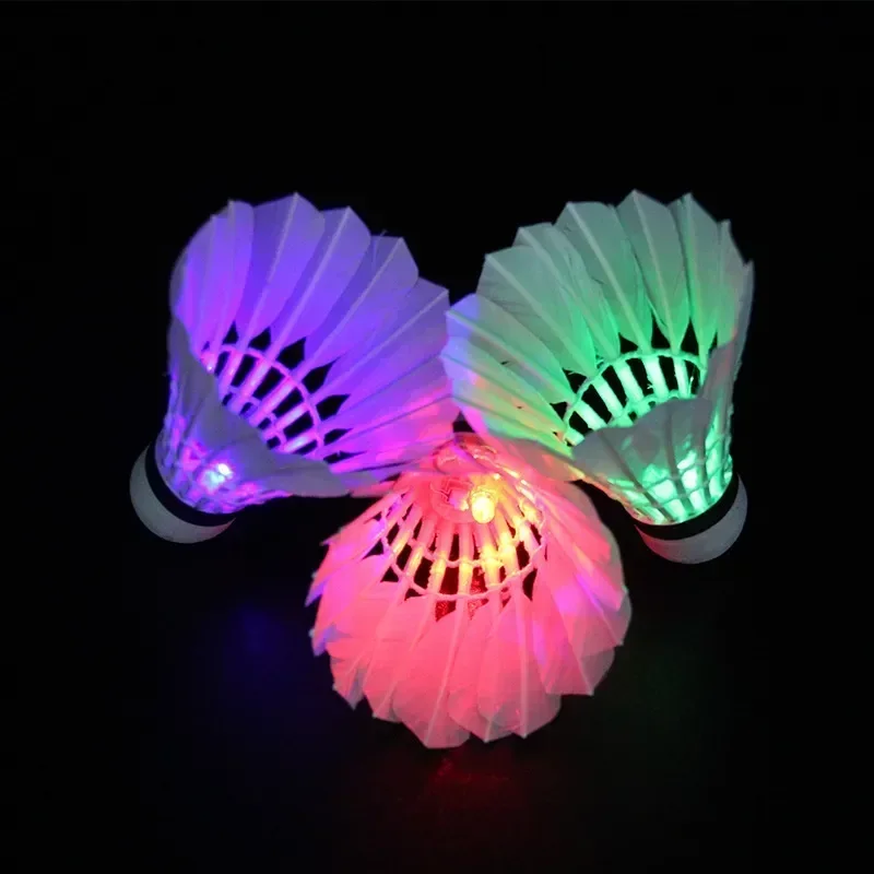 Imagen de Iluminación LED para Bádminton Nocturno - Accesorios Coloridos