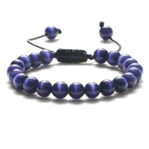 Œil de chat violet foncé