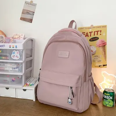 Image de Sac à Dos Étanche & Spacieux pour Étudiants