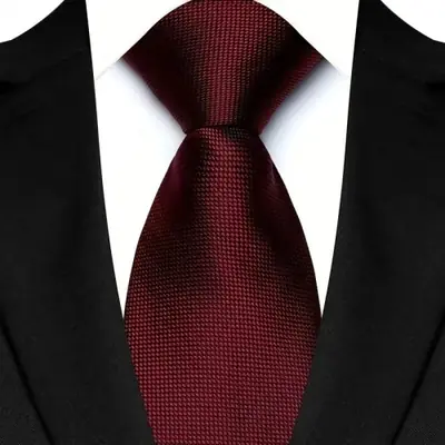 Image de Cravate Homme Rouge Foncé à Motifs Paisley - Élégance & Style