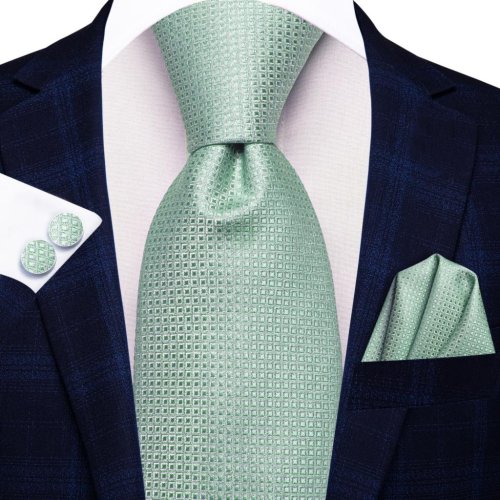 Immagine di Cravatta Uomo in Plaid Verde Salvia 2023 - Set Elegante con Gemelli e Fazzoletto da Taschino, Design Fashion per Matrimoni e Occasioni Speciali