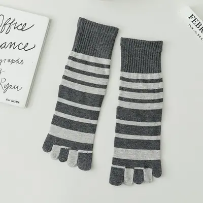 Image de Chaussettes 5 Doigts Homme - Noir Blanc Zèbre