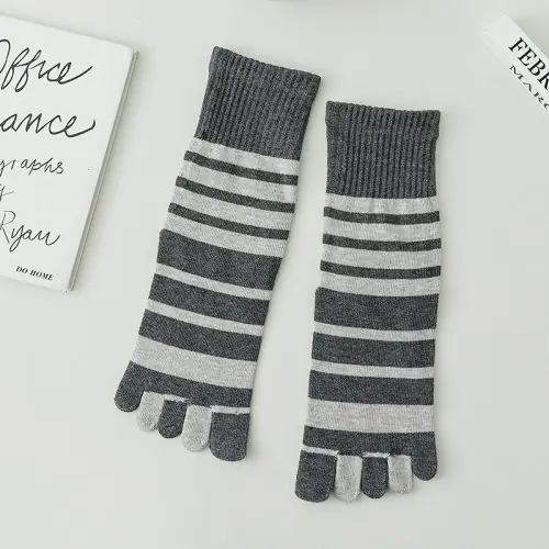 Image de Chaussettes 5 Doigts Homme - Noir Blanc Zèbre