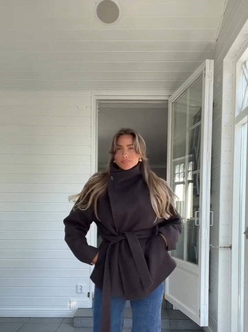 Imagen de Chaqueta de Mujer con Cinturón de Piel Sintética, Abrigo Holgado de Cuello Alto con Botón, Manga Larga, Moda Otoño-Invierno 2025, Prenda Gruesa y Cálida