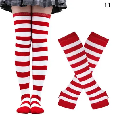 Image de Chaussettes Longues Gothiques Punk pour Femmes