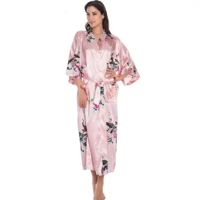 Image de Kimono Fleurie Sexy - Robe de Nuit Élégante & Douce