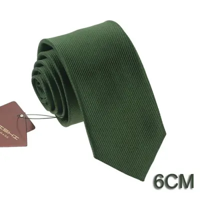 Image de Cravate Homme Bleu Foncé - Élégante & Imperméable