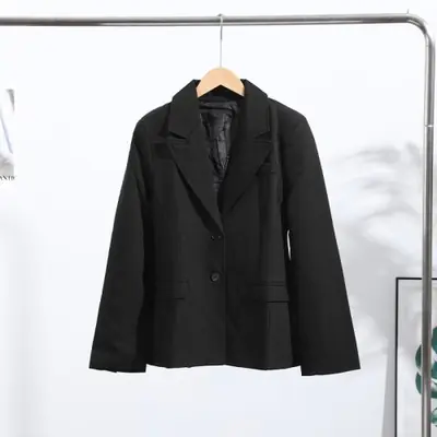 Image de Blazer Long Élégant Femme Noir - Printemps 2025