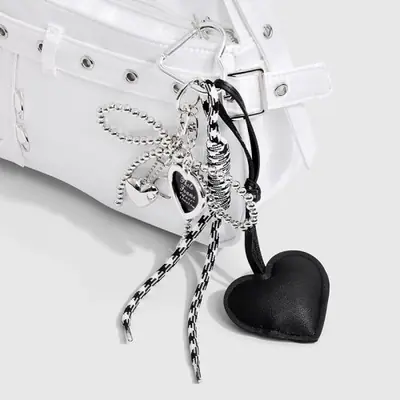 Image de Porte-clés cœur en cuir kawaii coréen