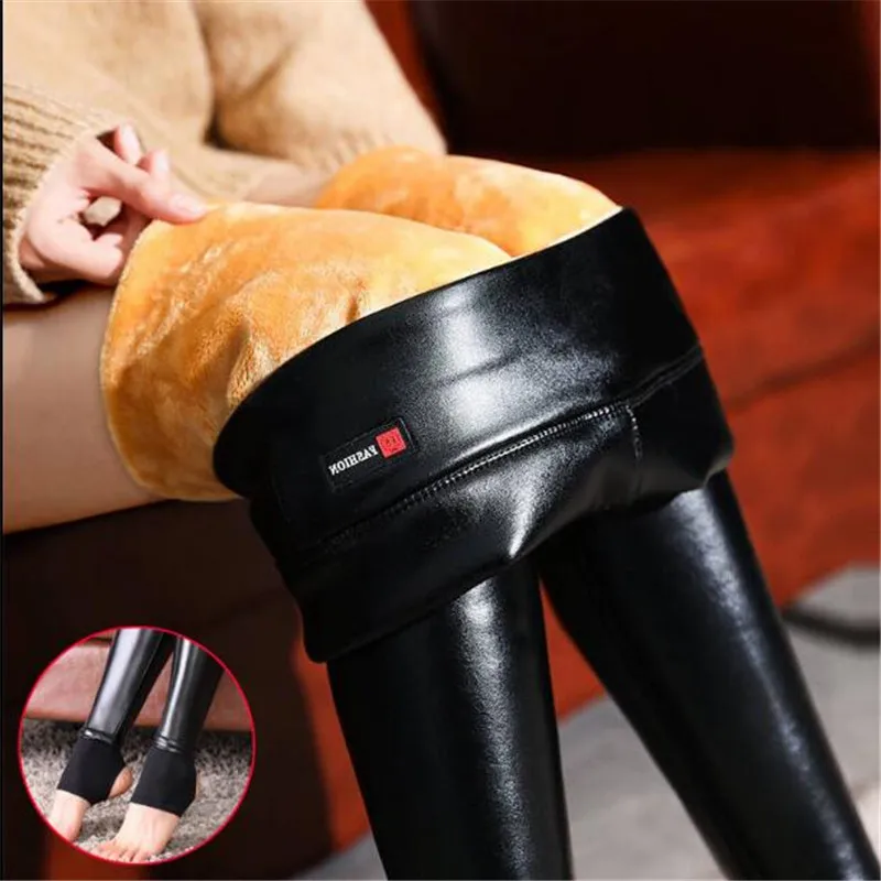 Immagine di Pantaloni in Pelle Caldi con Fodera in Pelliccia, Pantaloni PU a Vita Alta, Leggings Invernali per Donna, Stile Elegante e Accogliente per Autunno e Inverno