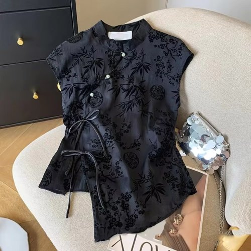 Immagine di Camicia sottile retrò Nuovo stile cinese risvolto inclinato Cheongsam Top 2025 Estate Jacquard nero T-shirt a maniche corte Abbigliamento donna