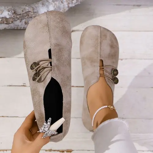 Image de Baskets Femmes Tendance 2024 - Confort & Style