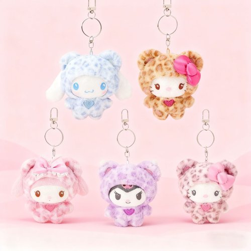 Zdjęcie Uroczy breloczek Hello Kitty w stylu leopard print – pluszowa lalka kotka z serii Sanrio, idealna ozdoba do kluczy i torby, prezent dla fanów słodkich maskotek
